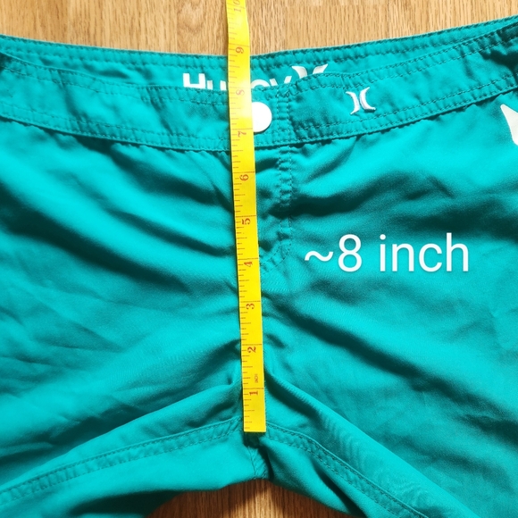 Hurley Shorts - Picture 5 of 7
